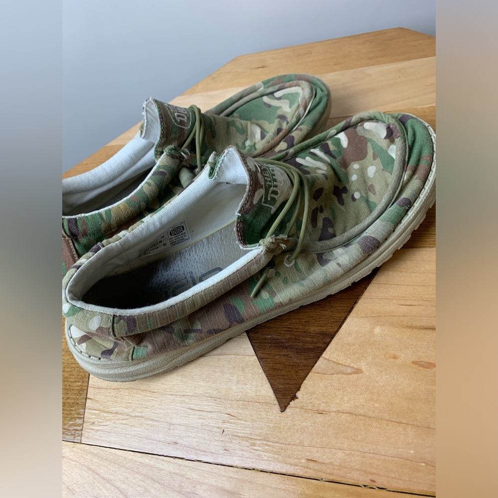 Men’s Wally Camouflage Multi Camo Hey Dude shoes casual slip on size 12 - Picture 5 of 8